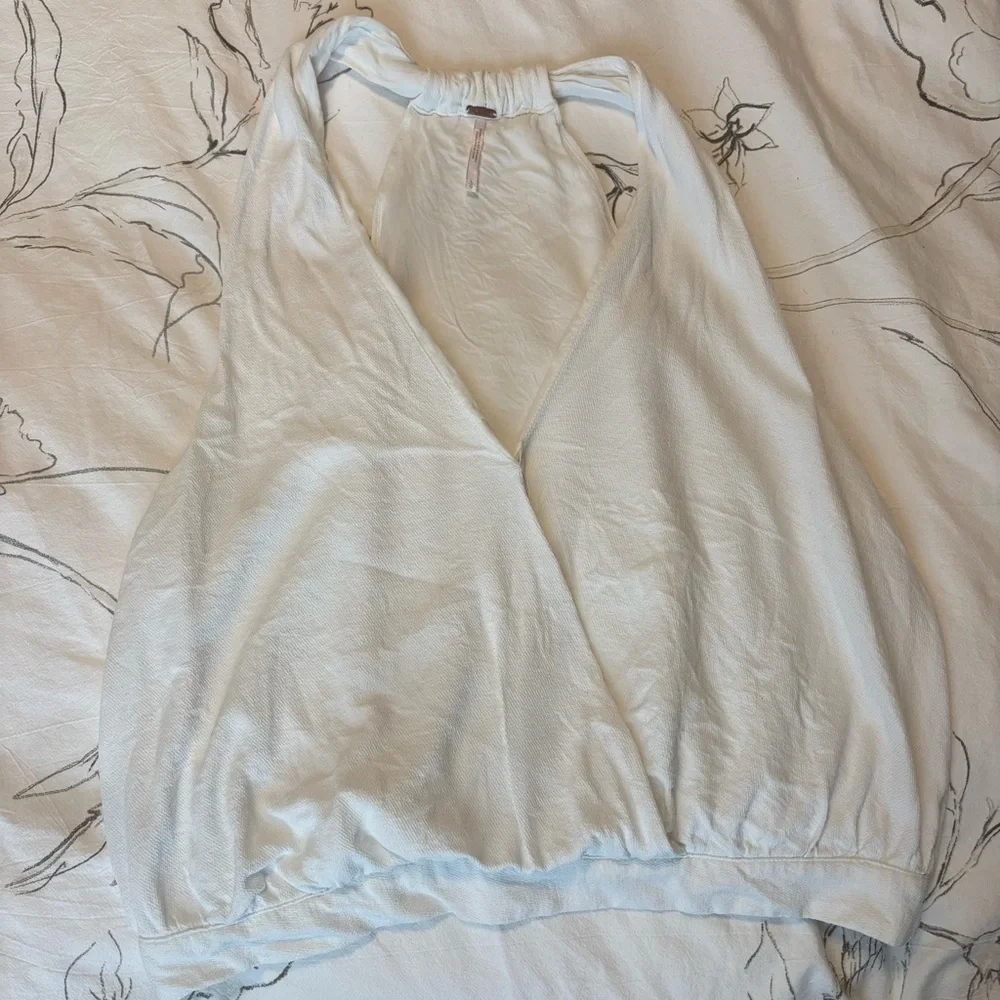 Free People Women’s Size Large Cream White Drapey Dreams Surplice Tank Top - Picture 3 of 10